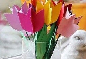 Тюльпаны из цветного картона - «Подарки своими руками»