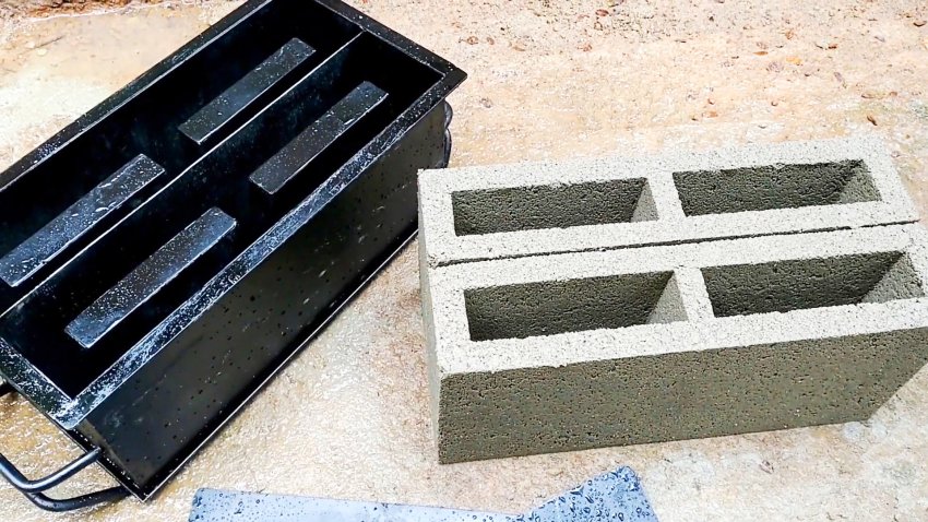 Как сделать форму для формовки сразу двух пустотелых блоков на цементе - «Своими Руками»