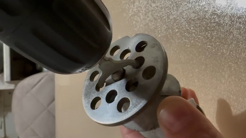 Как наточить решетку и нож мясорубки - «Своими Руками»